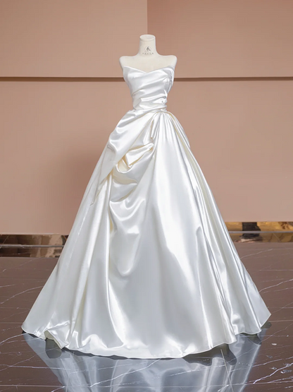 Off-white strapless, fitted waist, full skirt, long ball gown, bridal dress R8308