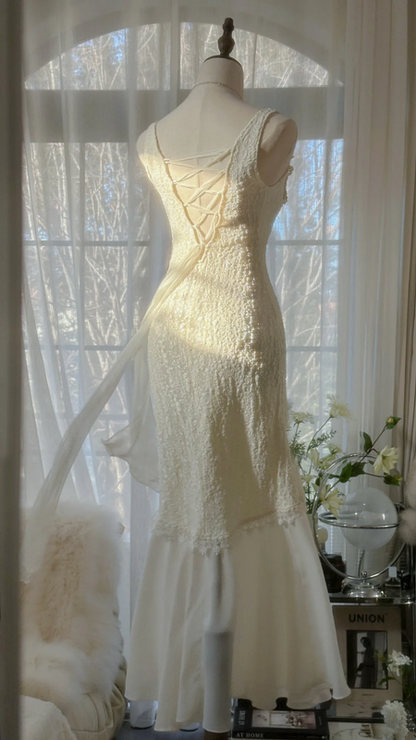 White V-neck, sexy, fitted waist, elegant long ball gown R7684