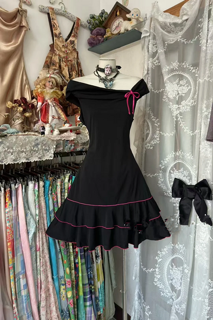 Black off-the-shoulder, fitted waist, sexy A-line short ball gown R7488