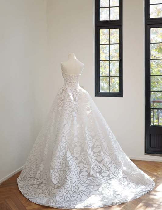 Classy White Strapless Rose Petals Bridal Dress Long Wedding Dress D2149