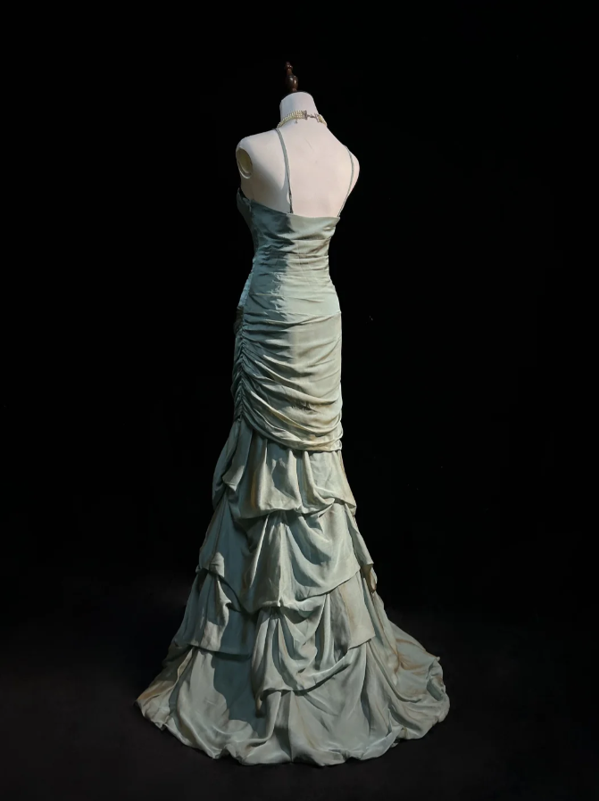 Charming Spaghetti Straps Green Satin Pleated Ruffles Layered Mermaid Long Evening Dress Wedding Guest Dress D1849