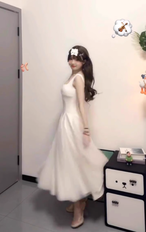 White suspender dress gentle temperament high-end dress waist A-line princess dress R0458
