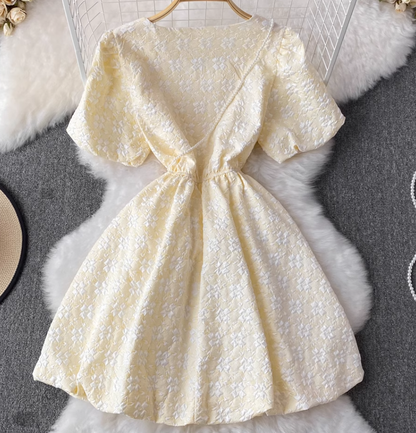 French retro temperament puff sleeve square neck waist slim dress petite short puffy princess dress R0354