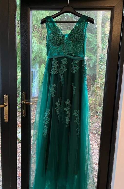 Stunning Prom Dress Dark Green V-neck Pleated Tulle Long Gala Gown Evening Dress Party Outfits D5013