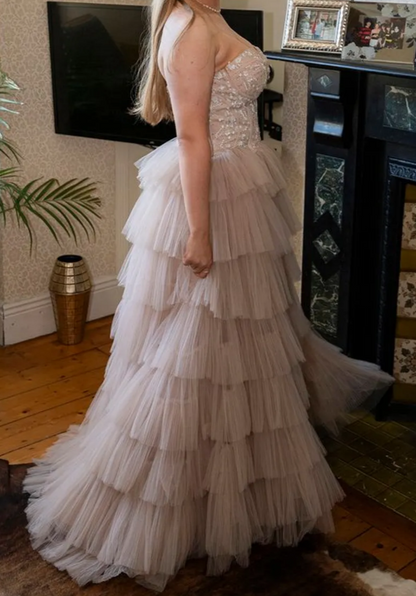 Delicate Prom Dress Sweetheart Pleated Tulle Long Gala Gown Evening Dress Party Outfits      D5017
