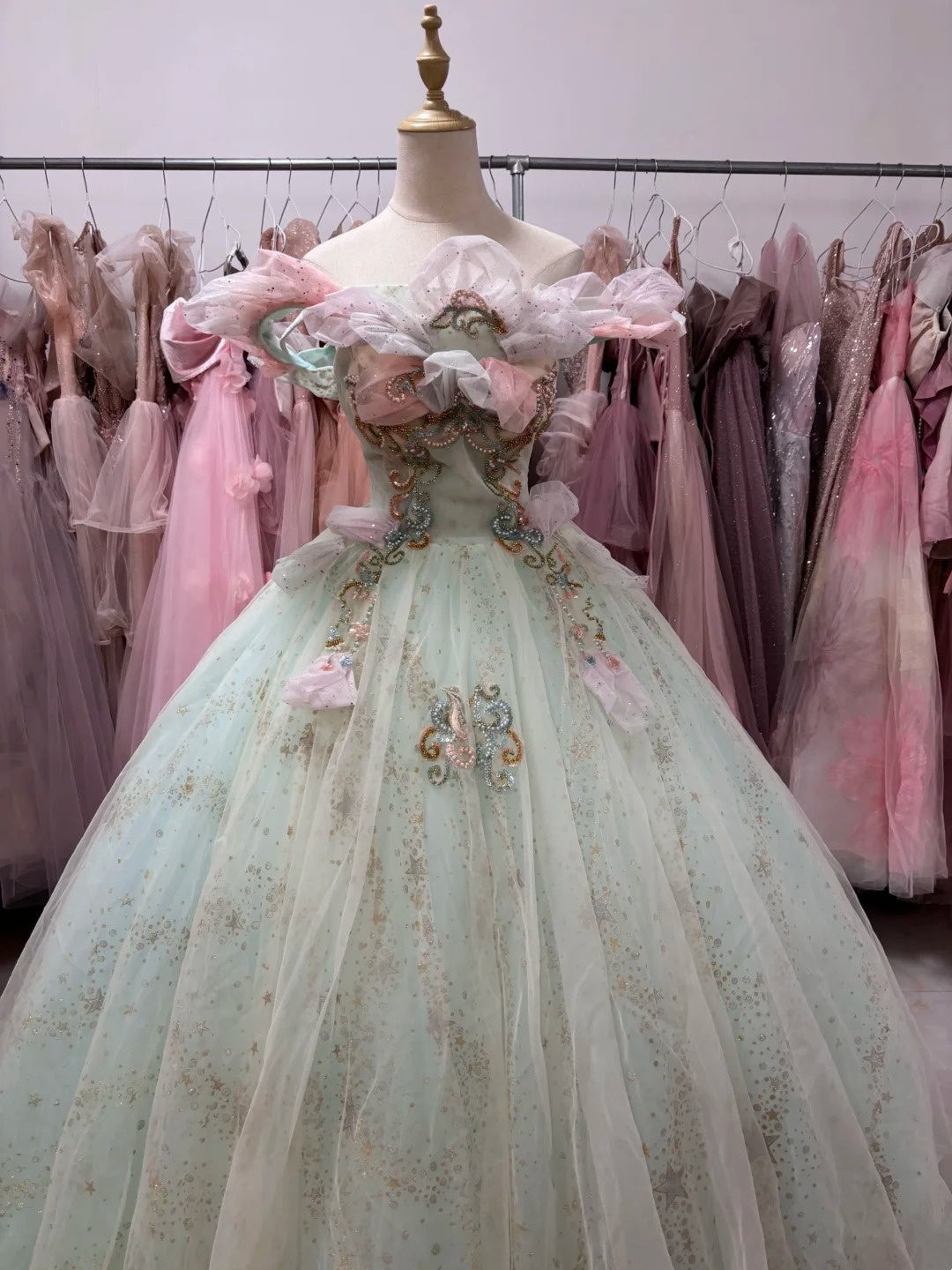 Beauty Ball Gown Off Shoulder Pleated Tulle Evening Dress Gala Prom Gown Quinceanera Dress      D5039