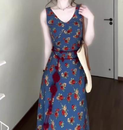 Retro V-neck floral suspender dress high-end waist temperament long skirt R0772