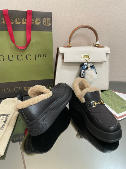 GG LOAFER IN BLACK CALFSKIN WITH BEIGE WOOL LINING