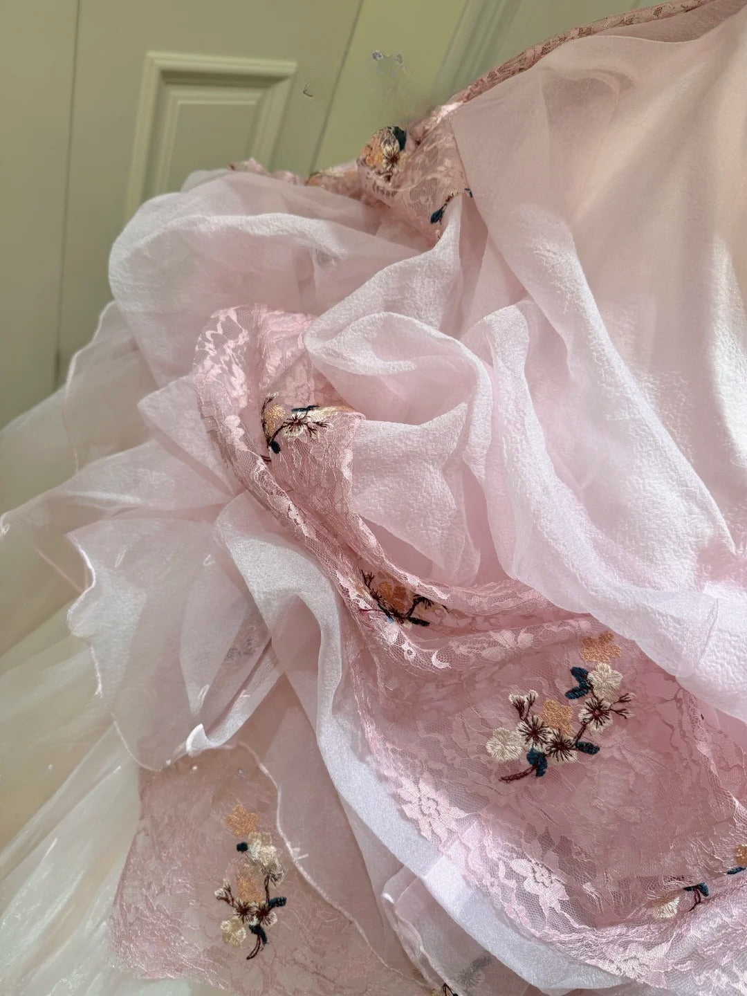 Elegant Ball Gown Light Pink Strapless Pleated Tulle Evening Dress Quinceanera Dress 18th Birthday Prom Gown       D5328