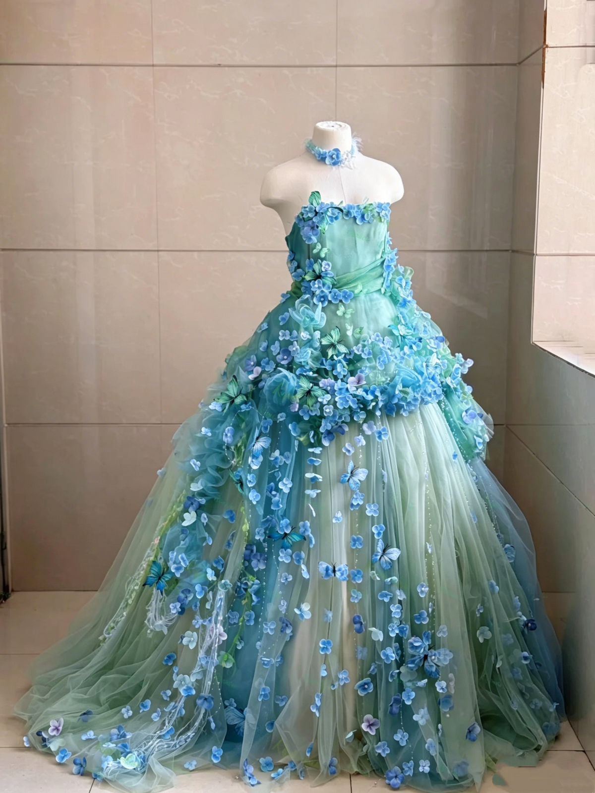 Stunning Ball Gown Strapless Tulle Floral Evening Dress Quinceanera Dress Birthday Prom Gown       D5456