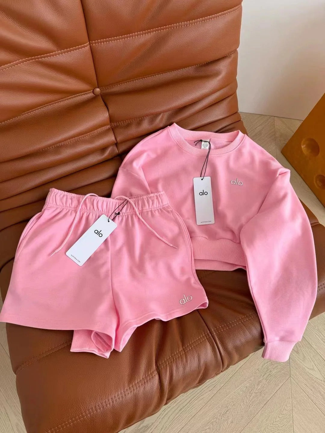 ALO TRACKSUIT SET STYLE 44