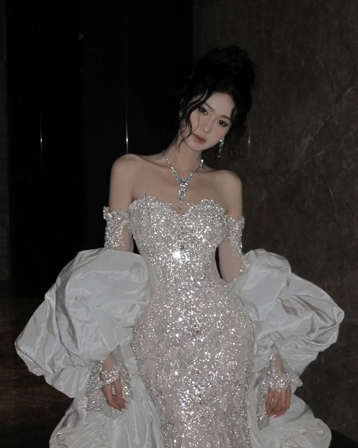 Gorgeous Off The Shoulder Tulle Lace Mermaid Long Wedding Dress Formal Bridal Dress With Cape D1977