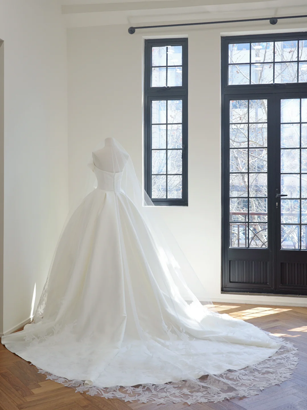White satin strapless cinched waist ball gown with a full skirt, long ball gown/bridal dress R8481