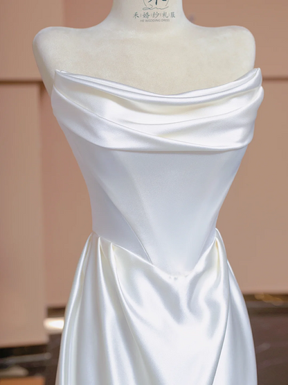 White strapless fitted long ball gown/bridal dress R8309