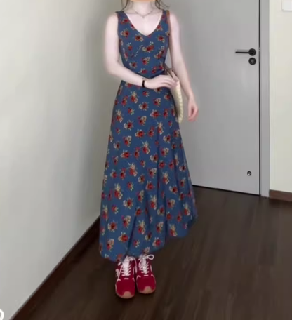 Retro V-neck floral suspender dress high-end waist temperament long skirt R0772