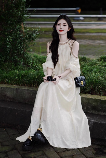 Retro French off-the-shoulder dress, seaside holiday style, cool temperament, unique and chic dress R0419
