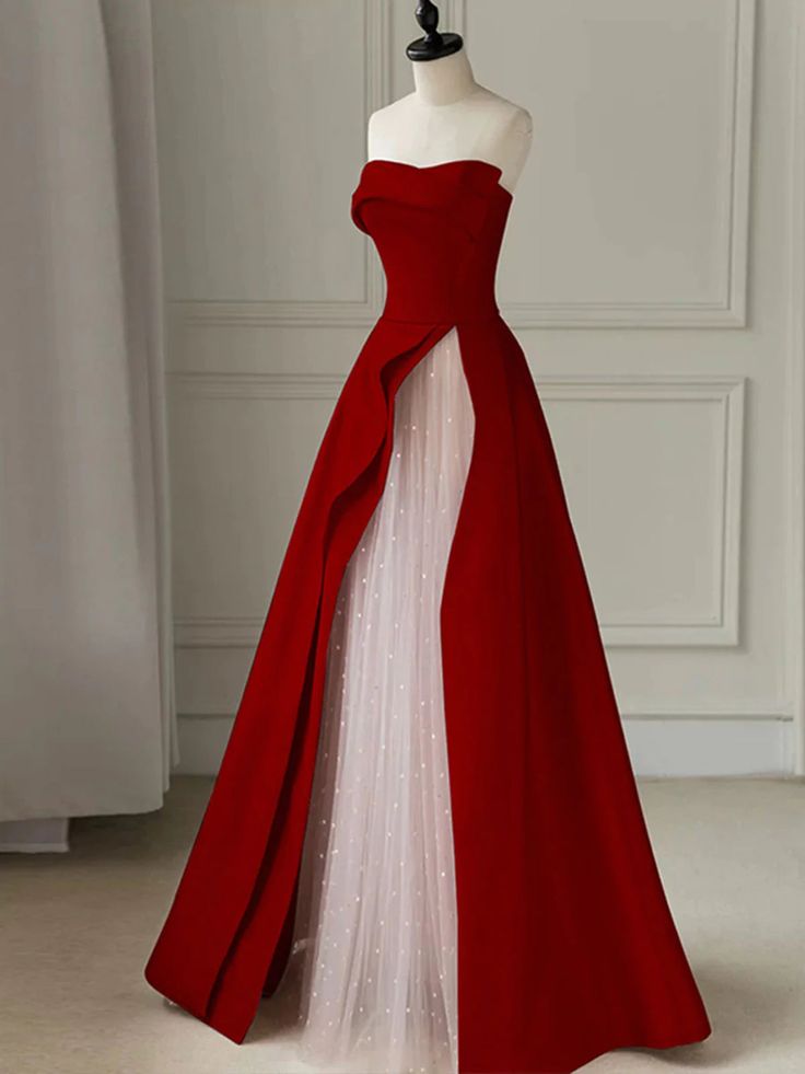 Black Strapless High-Slit Evening Gown        S7061