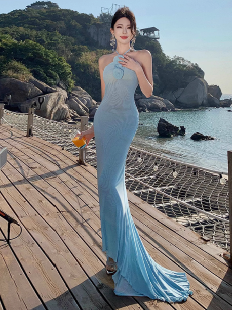 Gentle holiday style backless halter neck long skirt three-dimensional flower tail dress dress R0245