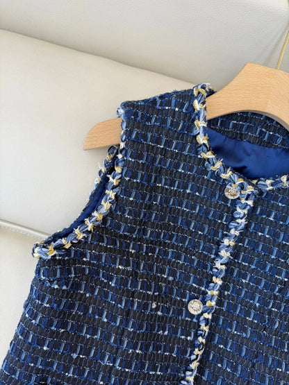 CHANEL 25S TWEED SLEEVELESS VEST 491