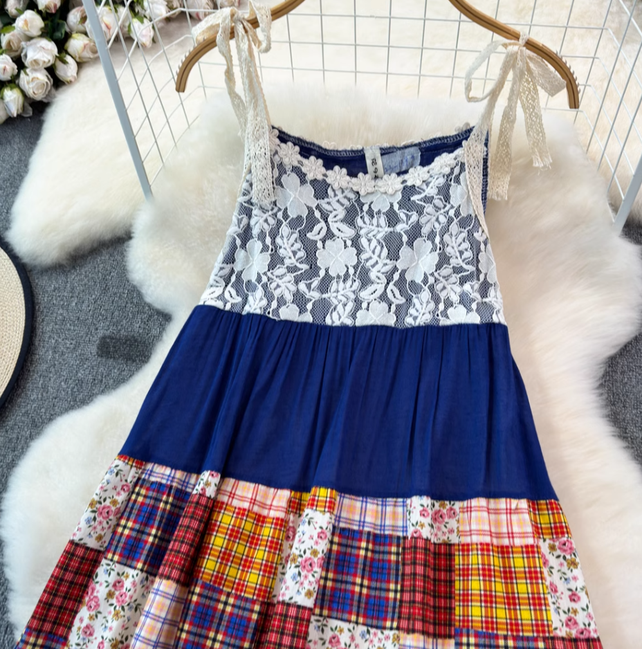 2025 dress dopamine vintage floral plaid art splicing temperament holiday suspender long skirt R0371