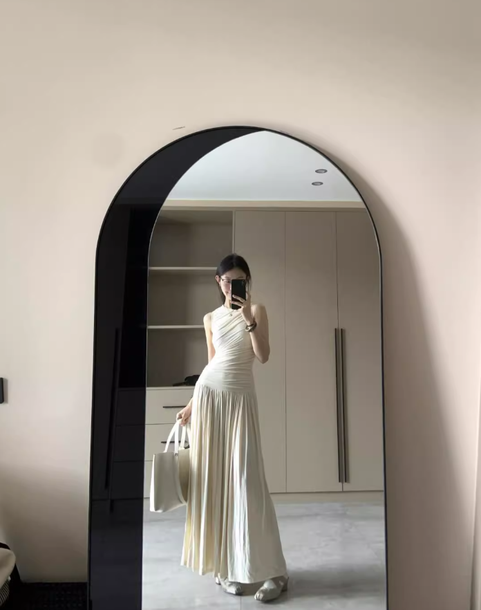 Temperament lady high-end pleated waist vest long skirt to wear super beautiful dress R0470