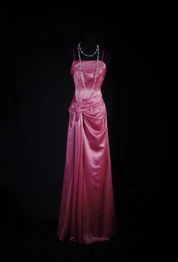 Elegant Pink Satin Pleated Mermaid Long Wedding Guest Dress Formal Party Dress D2008
