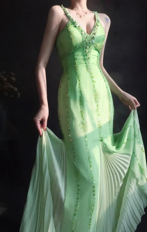 Classy V Neck Green Chiffon Beaded Mermaid Long Party Dress Evening Gown