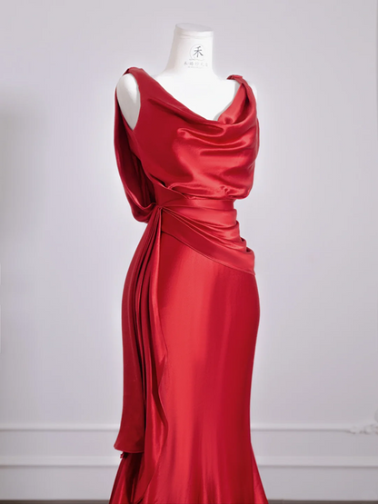 Red halter neck, fitted waist, bodycon skirt, long ball gown/bridal dress R8281
