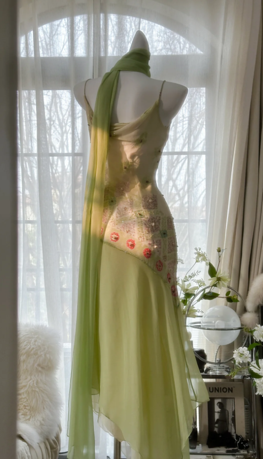 Classy Spaghetti Straps Light Green Chiffon Beaded Mermaid Long Party Dress Evening Gown
