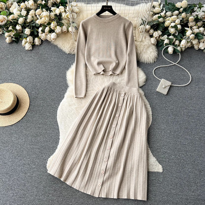 knitted fashion suit for women round neck T-shirt + pleated skirt   S4580