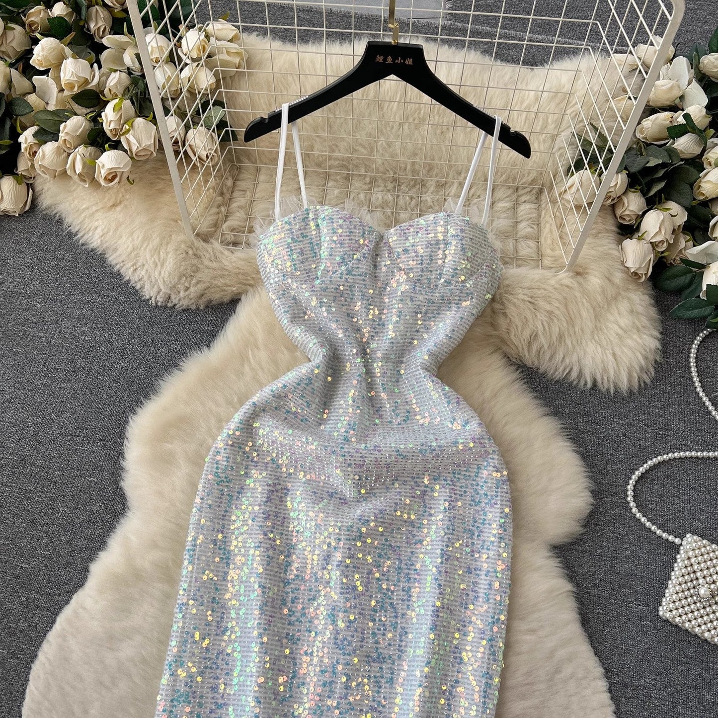 Luxurious suspender dress for women sparkling sequin design chic long skirt      S4618