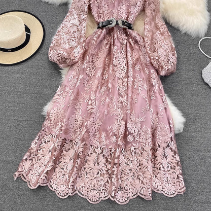 lantern long sleeves lace A-line long skirt embroidery dress        S4181