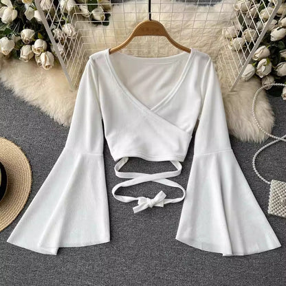 V-neck short bell sleeves sexy long-sleeved T-shirt women's chic tops     S4589