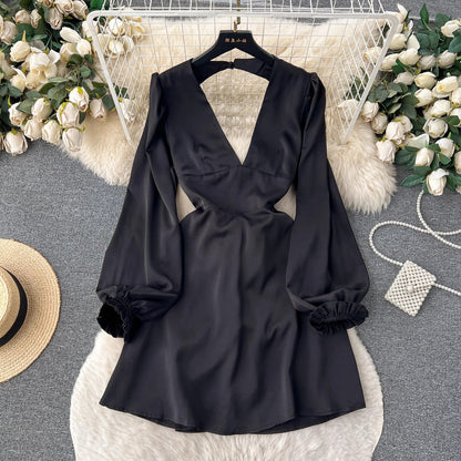 hot girl deep V-neck backless puff-sleeve dress for women party dress      S4588