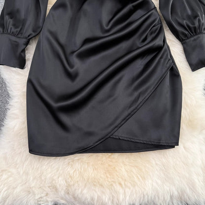 V-neck bubble long-sleeved dress      S3895