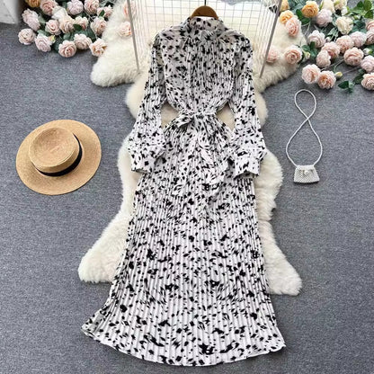 New Dress Women's Chic Pleated Long Skirt Trendy   S4563