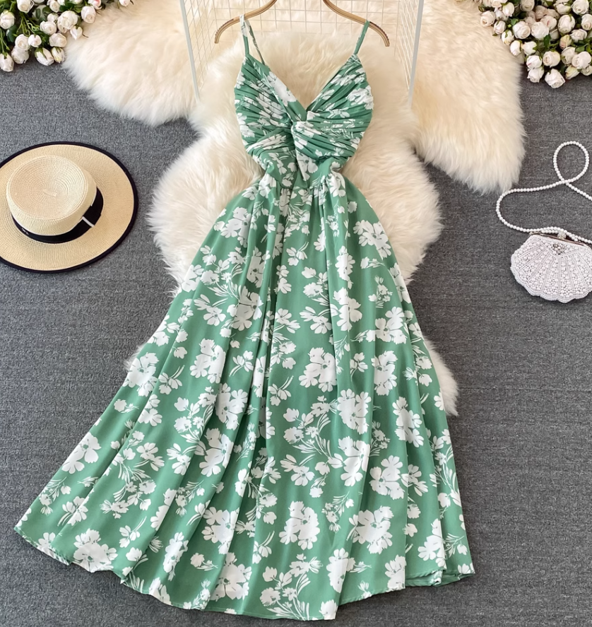 Beach dress super fairy seaside vacation long skirt V neck A line suspender dress R0342
