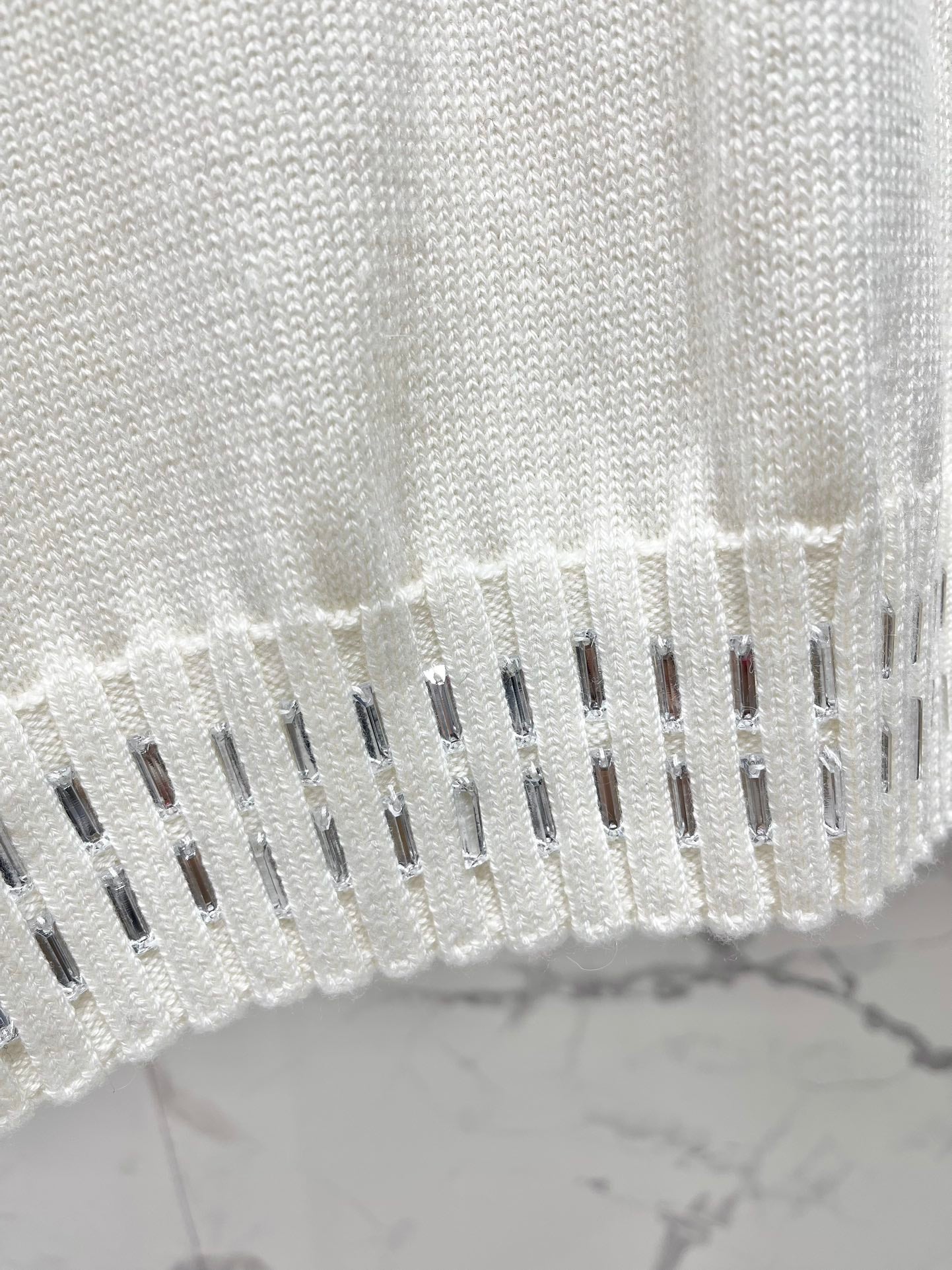 Fendi 25 Lazy-Style Crewneck Sweater White Cotton
