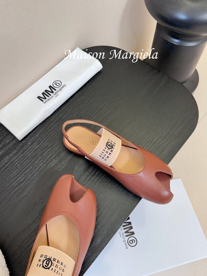 Maison Margiela Split-Toe Peep-Toe Slingback Brown Flat Sheepskin 580443