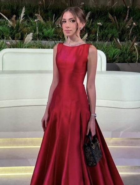 Elegant Sleeveless Red Satin Pleated Mermaid Long Wedding Guest Dress Evening Dress D1397