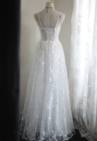Glamorous Spaghetti Straps White Tulle Lace A Line Long Wedding Dress Bridal Dress D2322