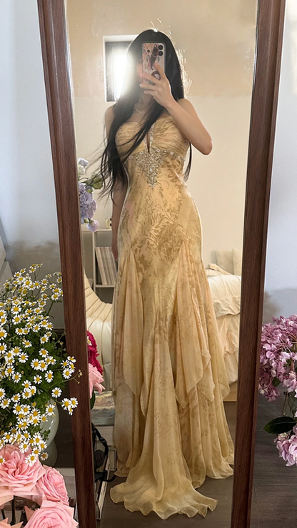 Champagne-colored floral print halter-neck fitted long ball gown R7758