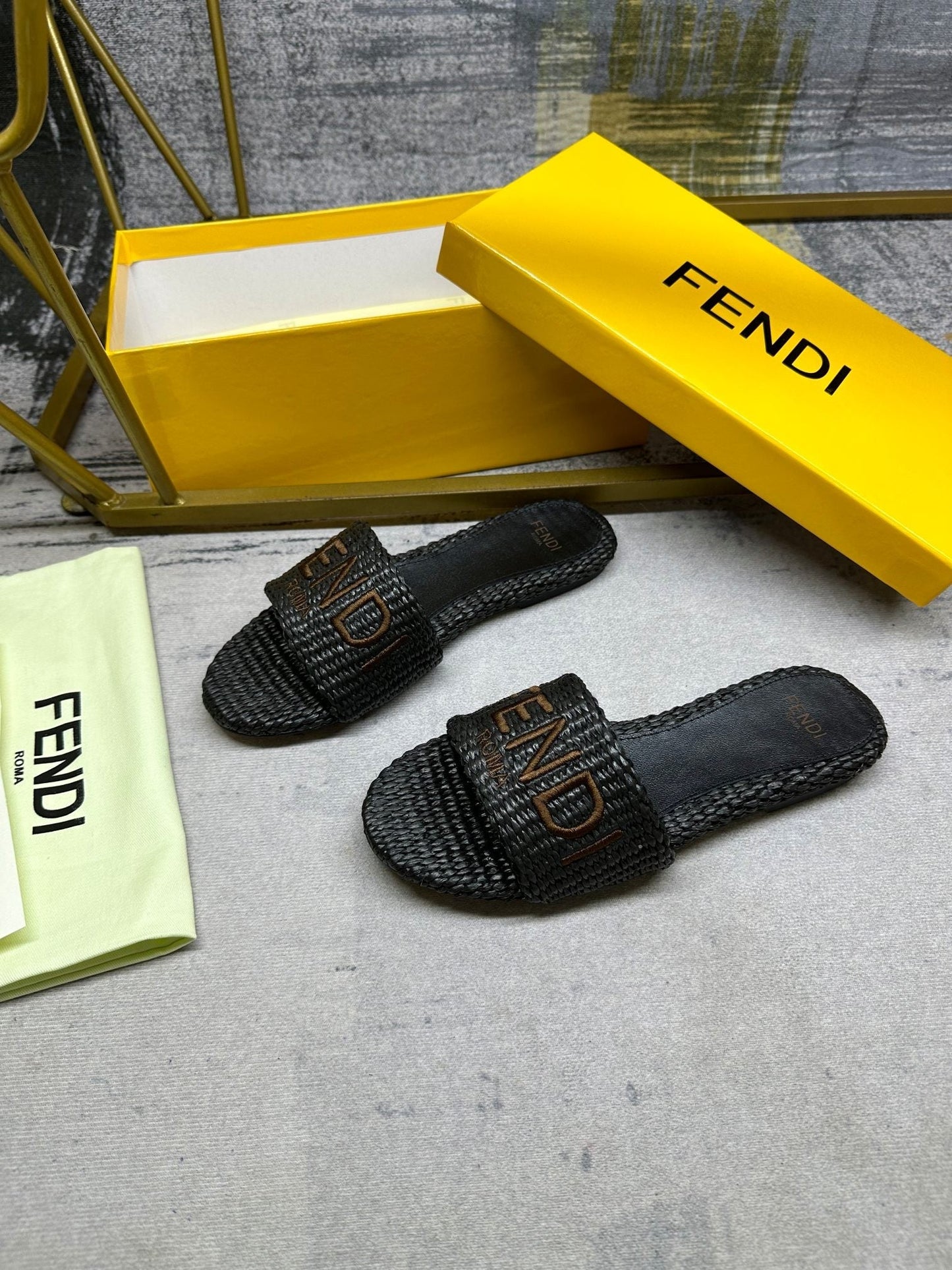 FF Signature 10 Black Cotton Fibre Slide