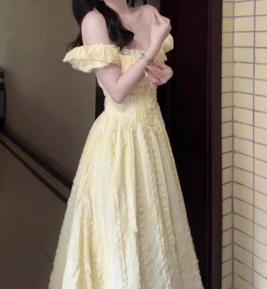 Gentle style yellow one-shoulder dress, beautiful waist temperament long dress R0815