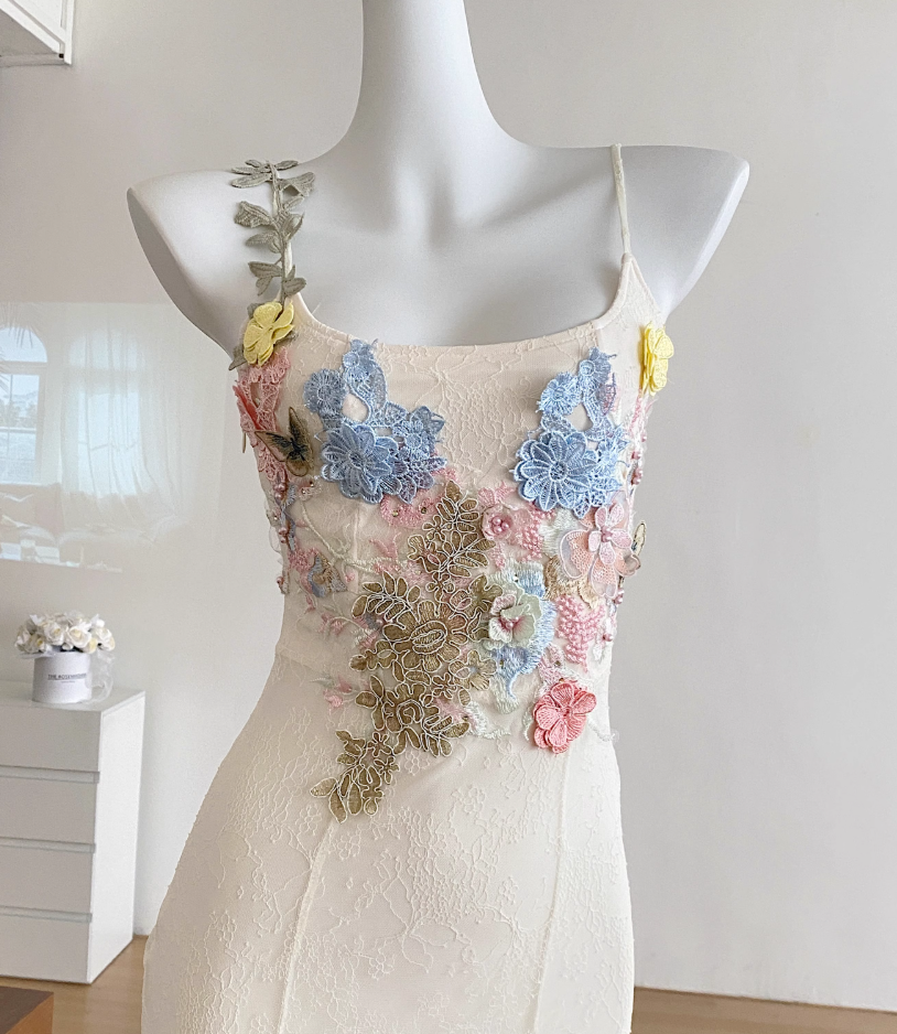 2025 new flower lace mesh fishtail dress medium-length slim hip-wrapped suspender skirt R0280