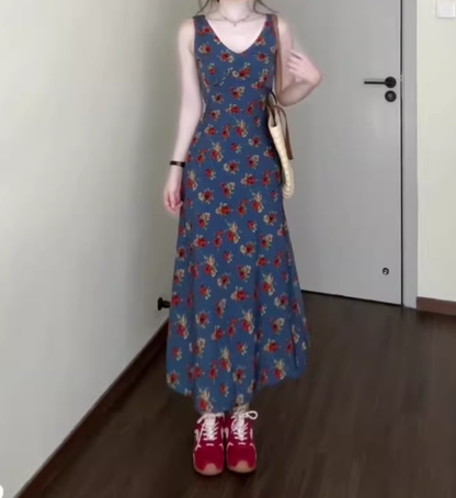 Retro V-neck floral suspender dress high-end waist temperament long skirt R0772