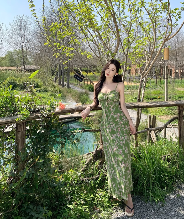 Green floral suspender dress beautiful waist A-line long skirt R0601