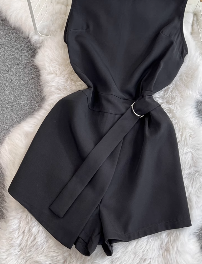 Black jumpsuit shorts women 2025 new high waist slim small fashion workwear jumpsuit trend R0389