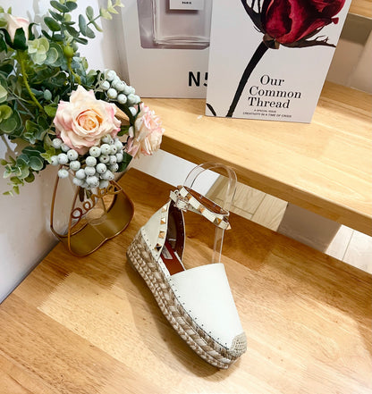 Valentino Rockstud Espadrille Sandals White Leather 240597
