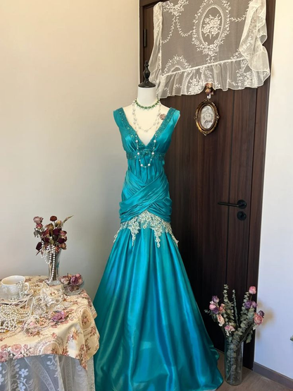Retro V Neck Blue Satin Beaded Appliques Mermaid Party Dress Long Evening Dress SP1566